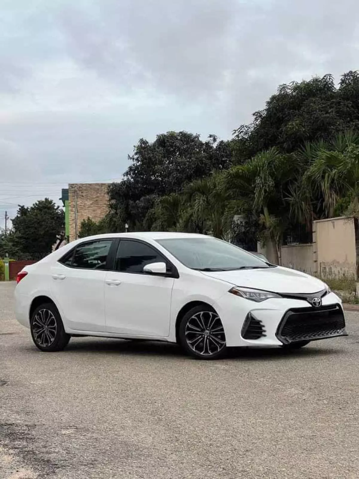 Toyota Corolla   - 2014