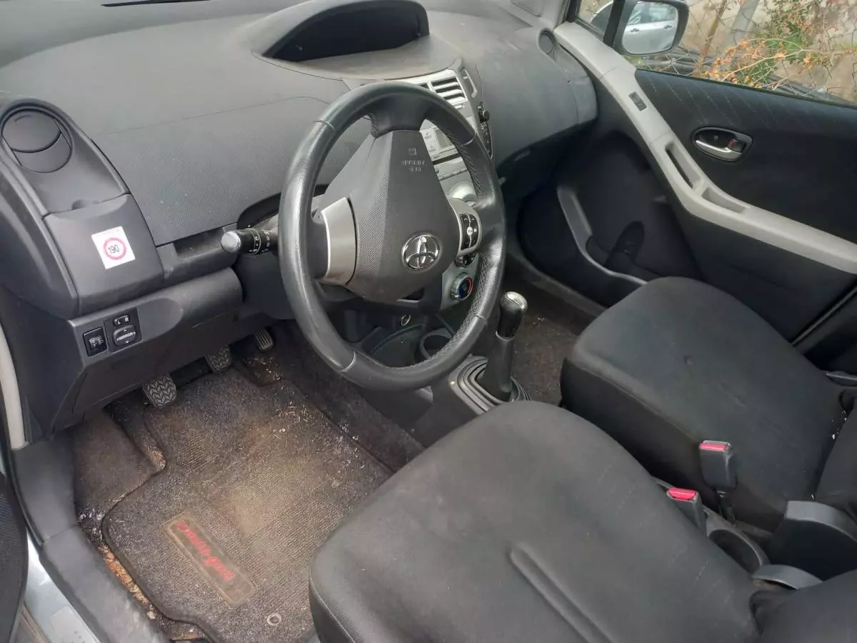 Toyota Yaris   - 2007