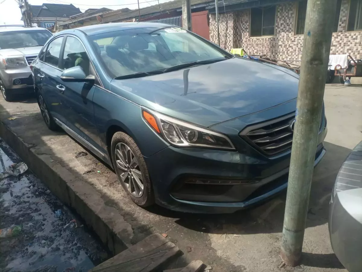 Hyundai Sonata - 2015