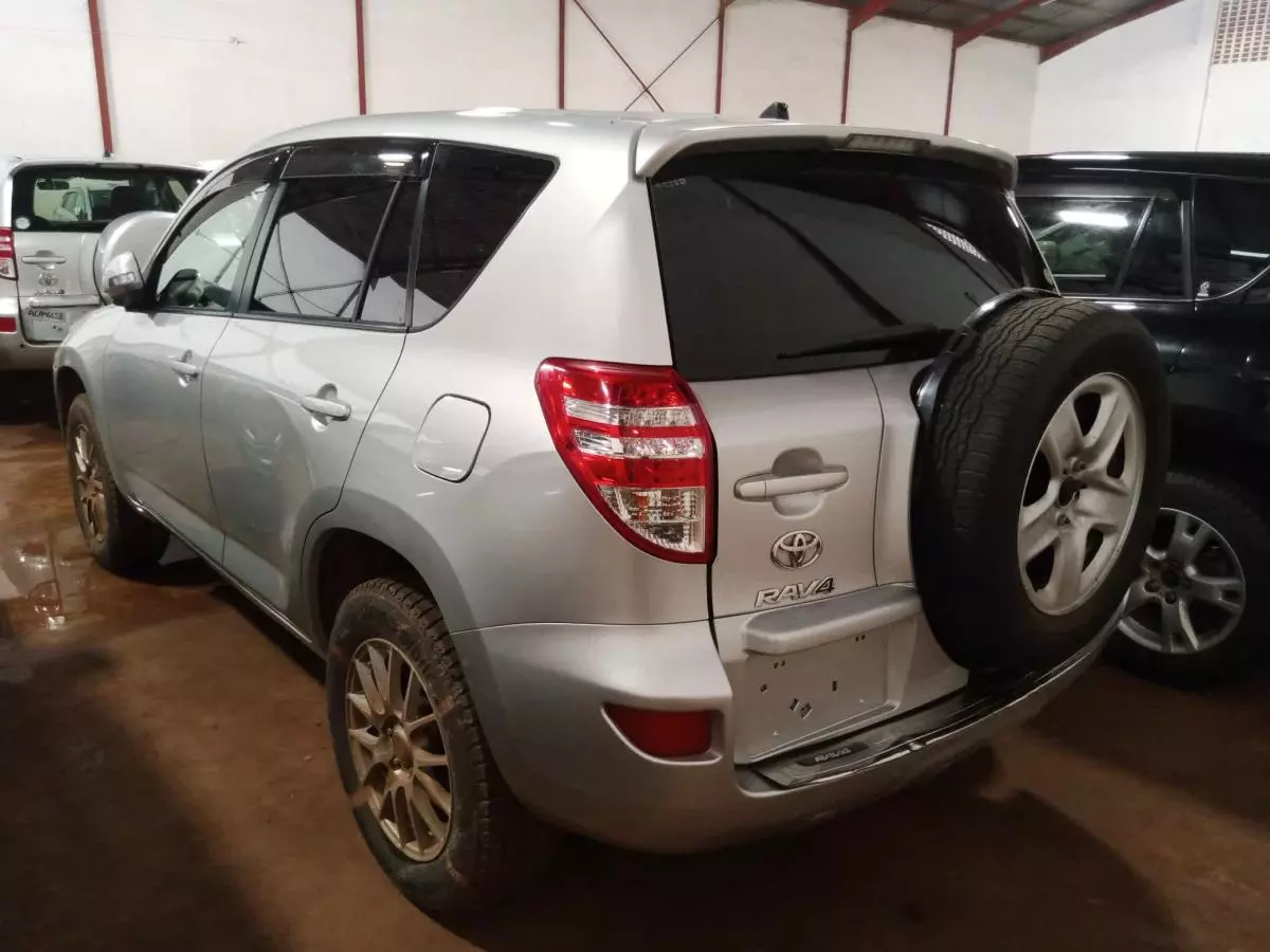 Toyota RAV 4   - 2009