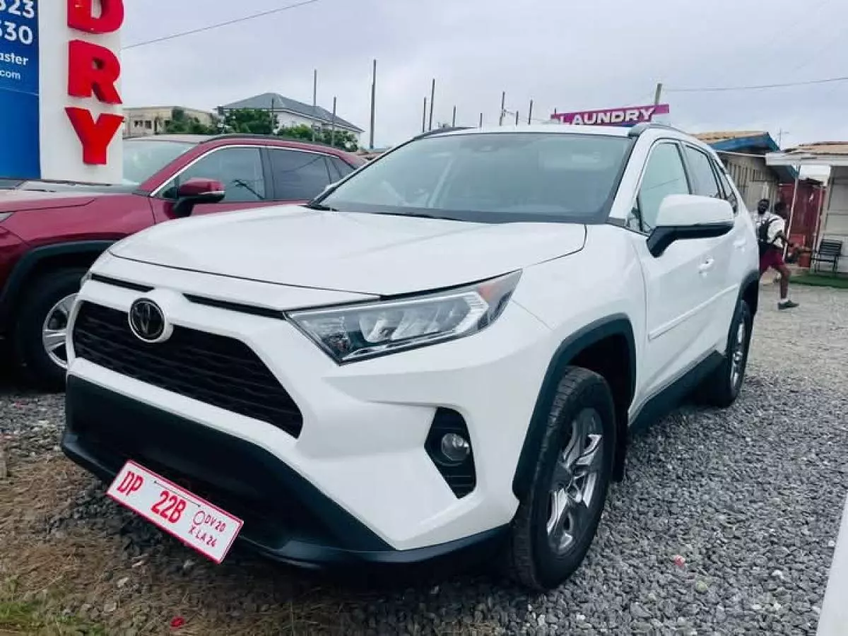 Toyota RAV 4   - 2020