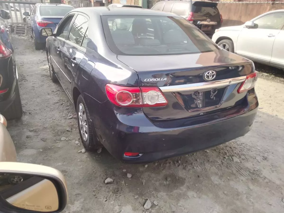 Toyota Corolla   - 2012