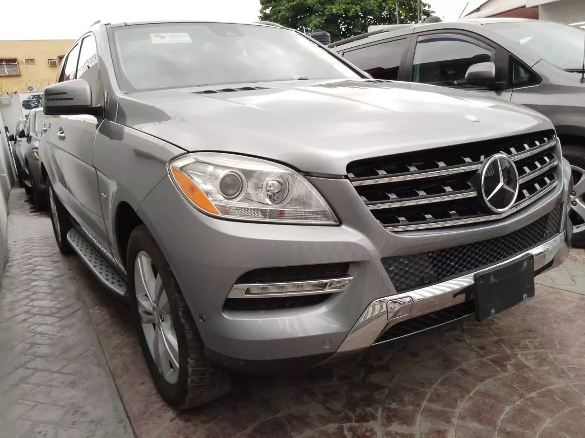 Mercedes-Benz ML 350   - 2012