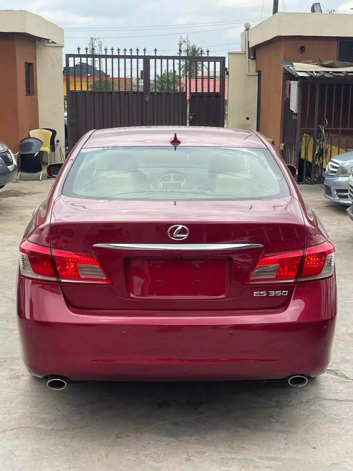 Lexus ES 350   - 2012