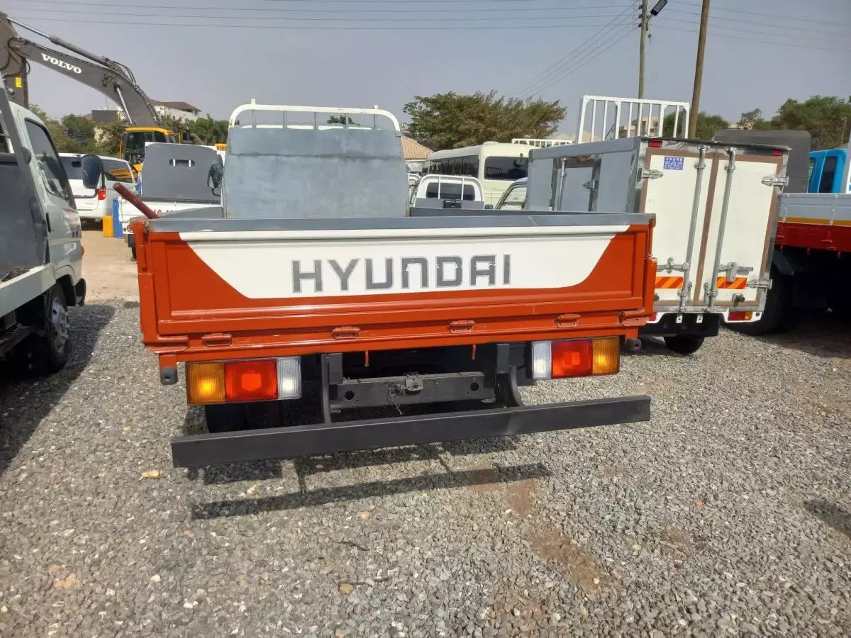 Hyundai Mighty   - 2003
