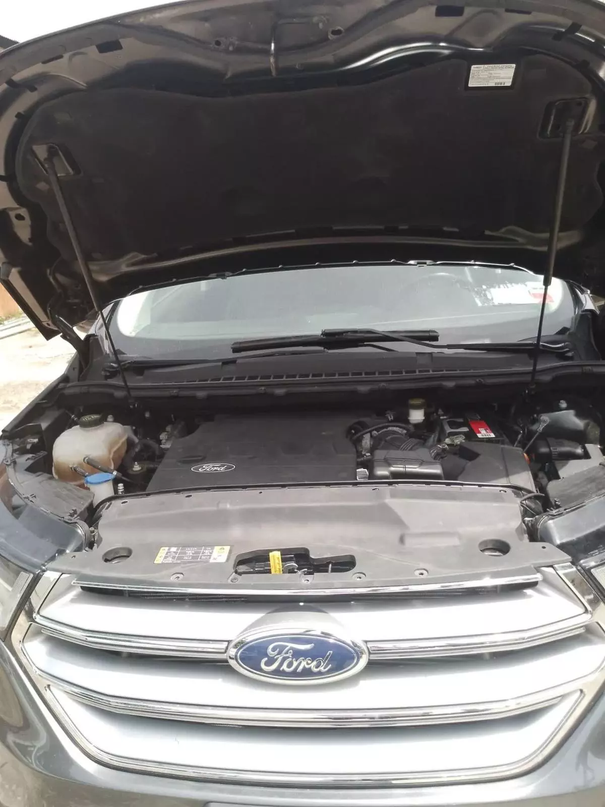 Ford Edge   - 2015