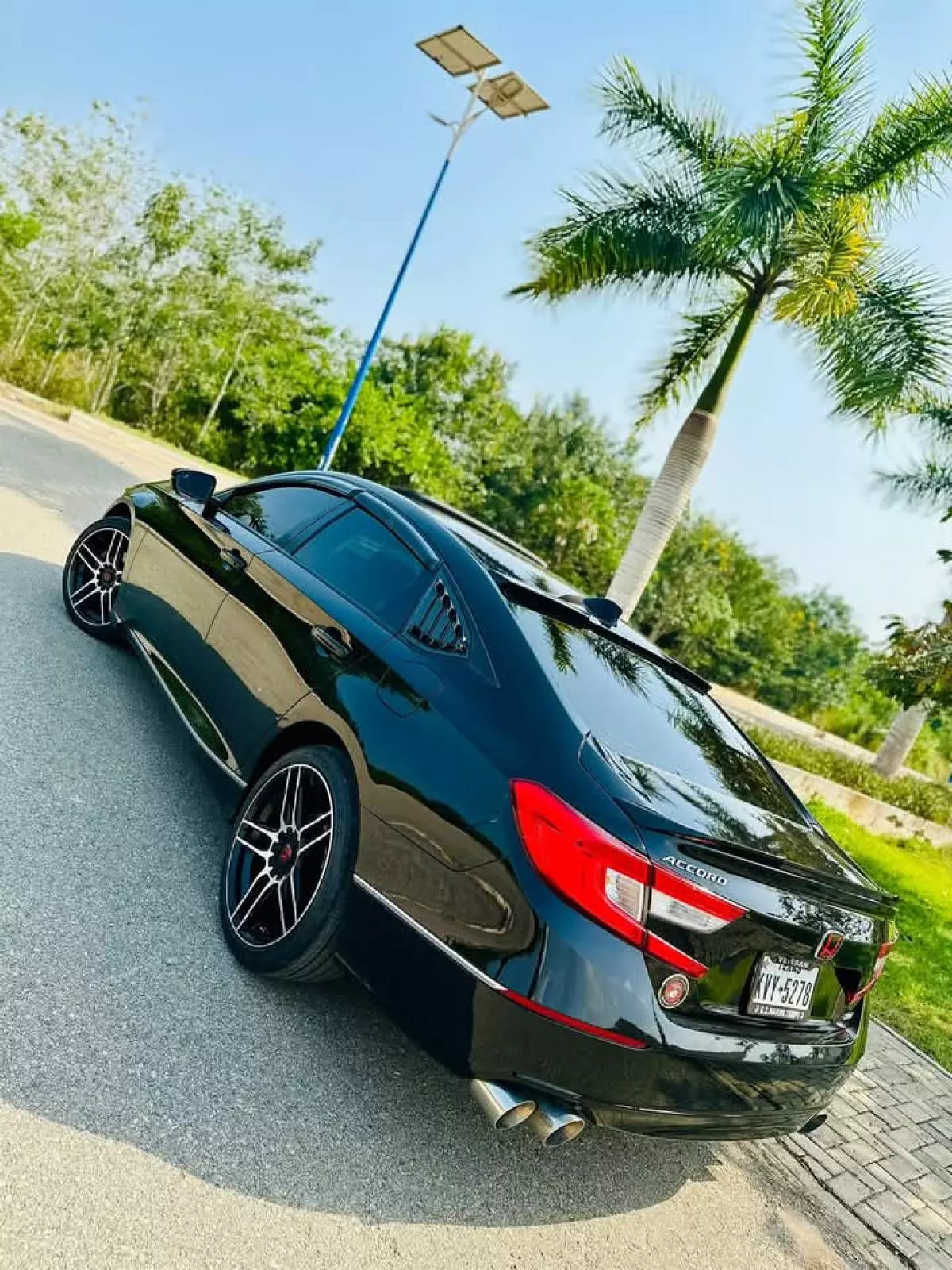 Honda Accord   - 2019