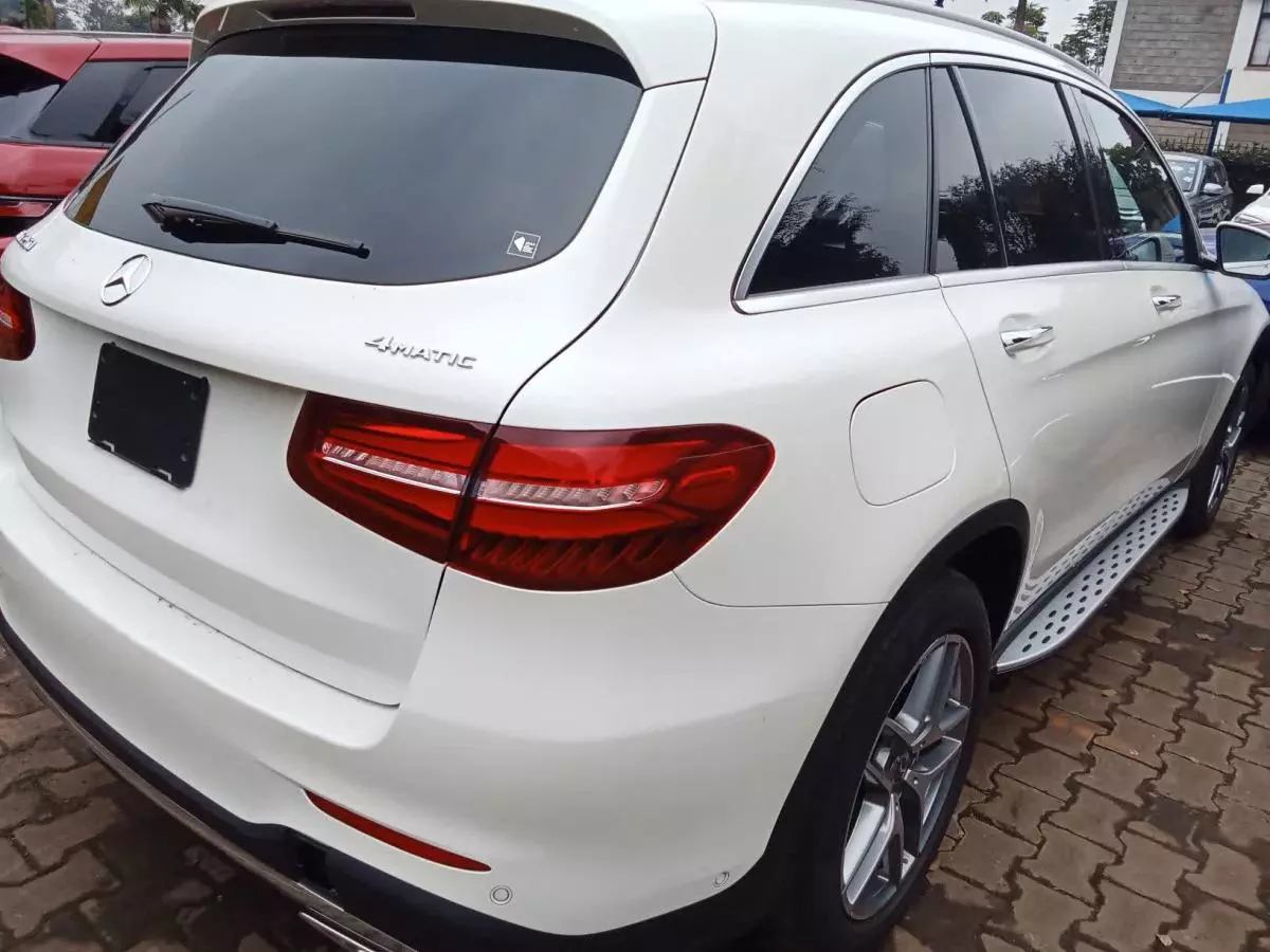 Mercedes-Benz GLC 250   - 2017