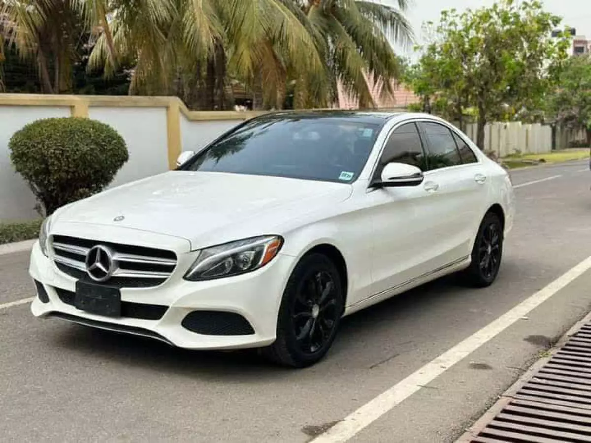 Mercedes-Benz C 300   - 2016