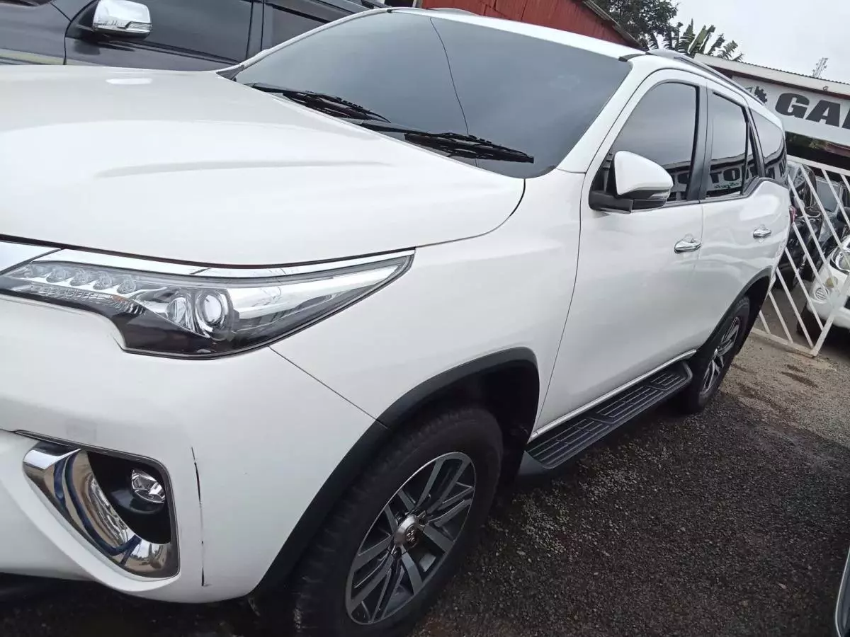 Toyota Fortuner   - 2018