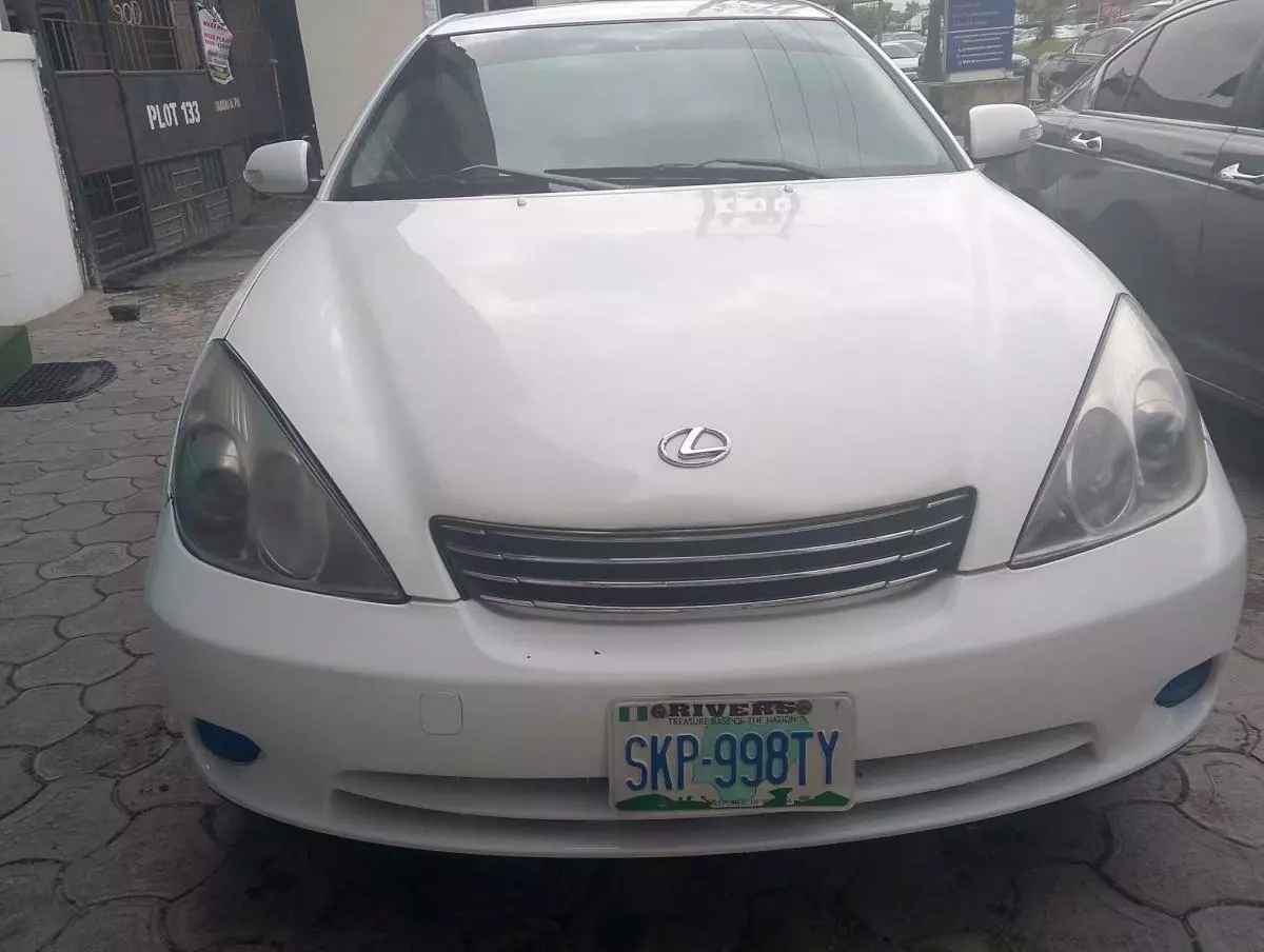 Lexus ES 330   - 2004