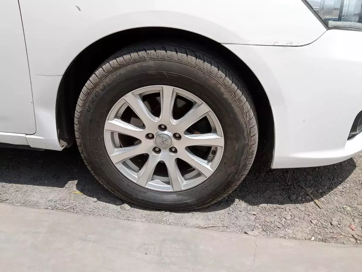 Toyota Allion  - 2010