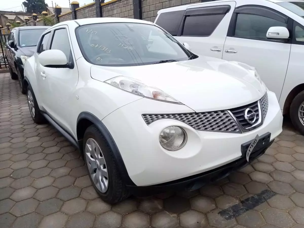 Nissan Juke   - 2012