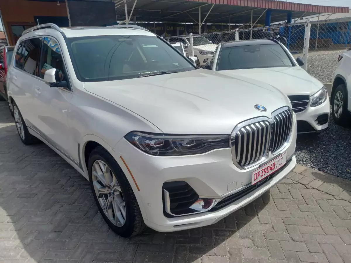 BMW X7   - 2020