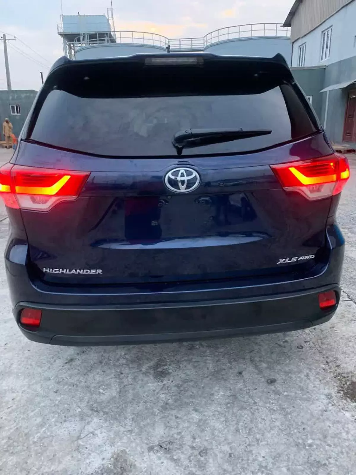 Toyota Highlander   - 2014