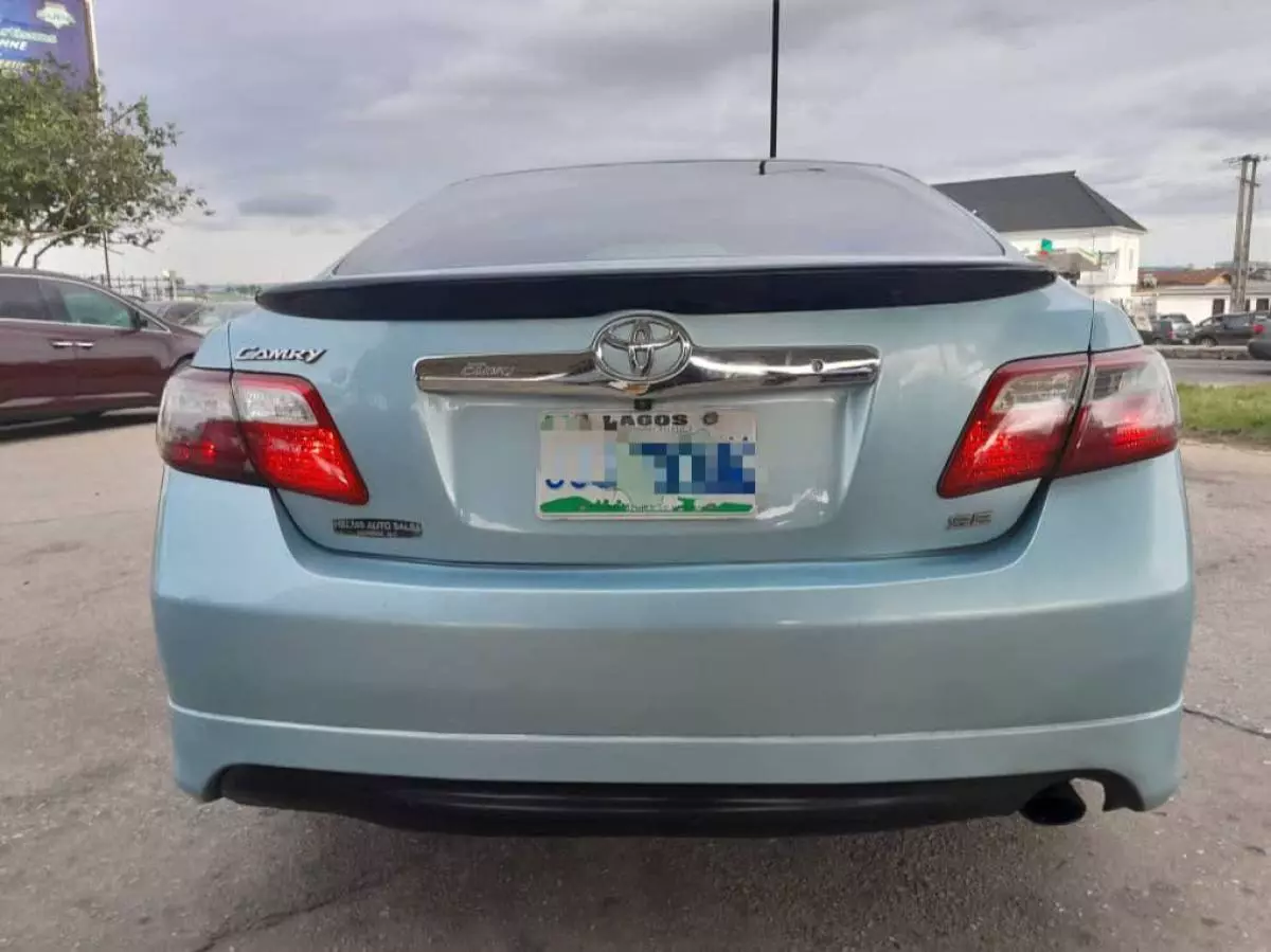 Toyota Camry   - 2007