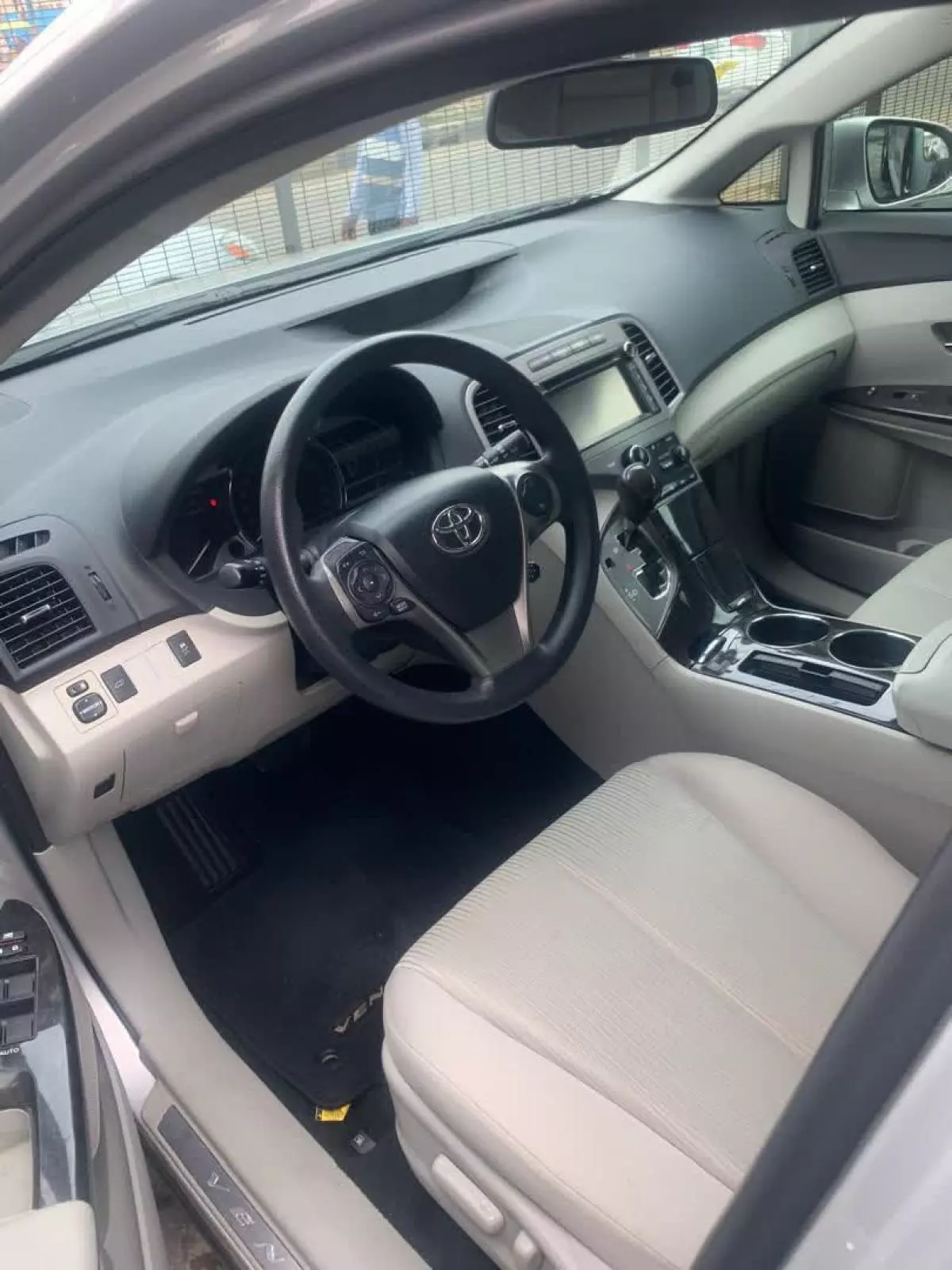 Toyota Venza   - 2014