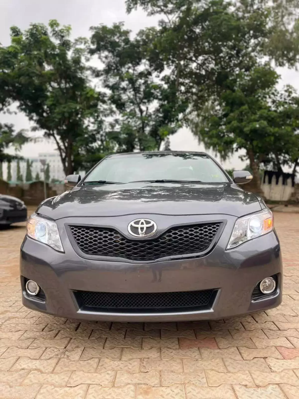 Toyota Camry   - 2009