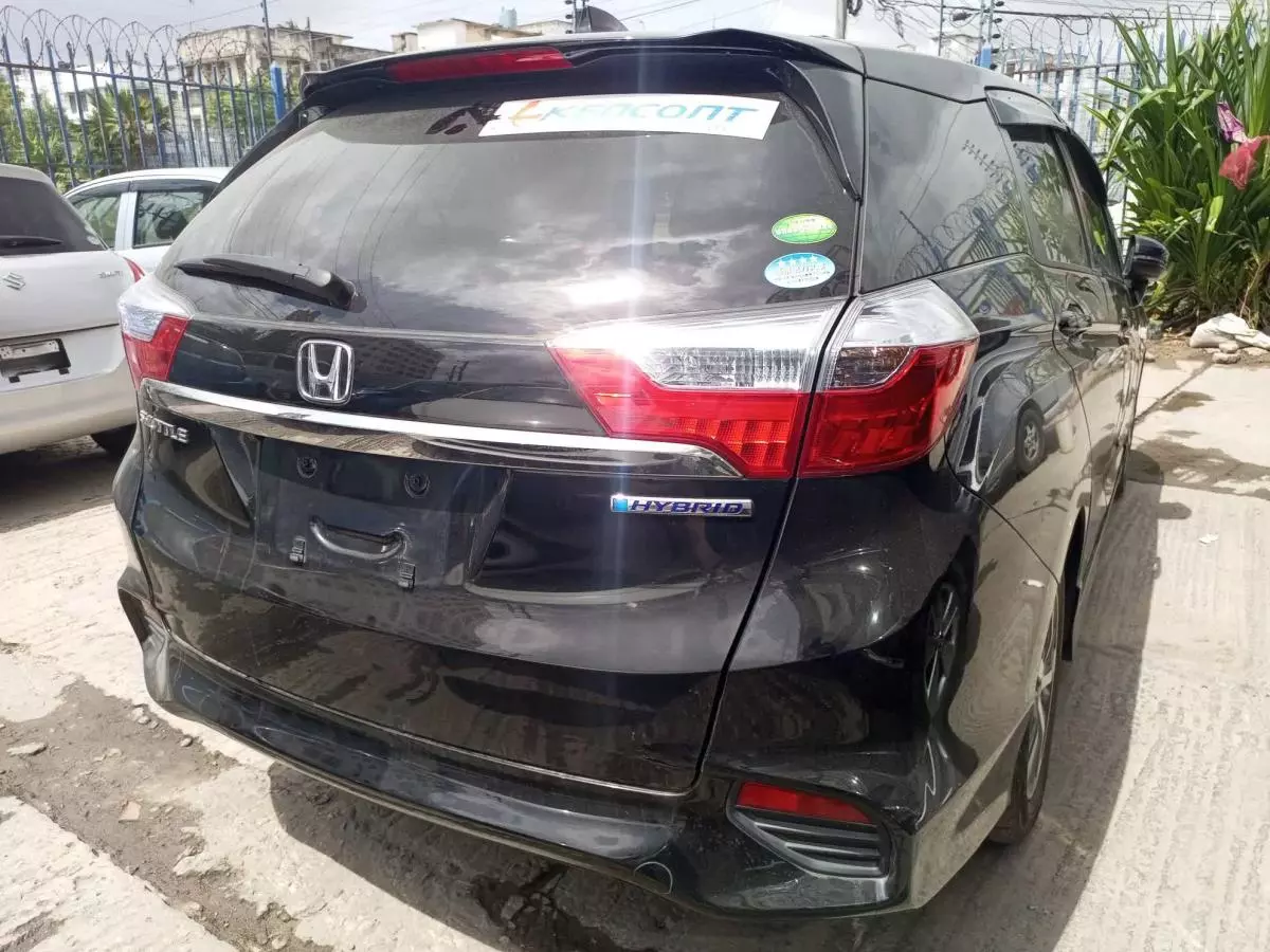 Honda Shuttle - 2015