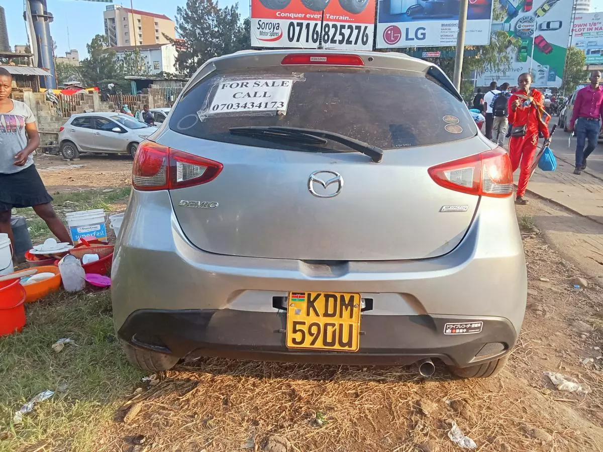 Mazda Demio   - 2016