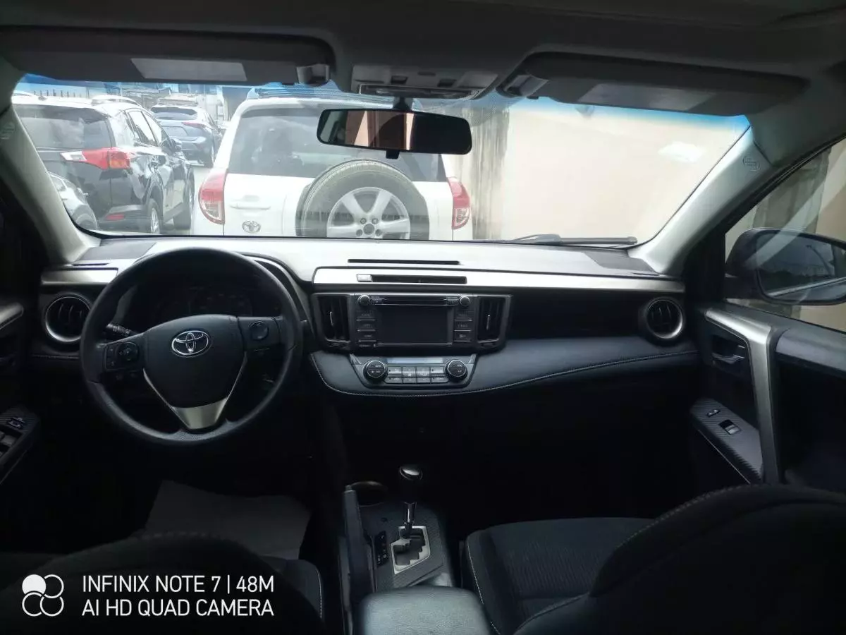 Toyota RAV 4 - 2015
