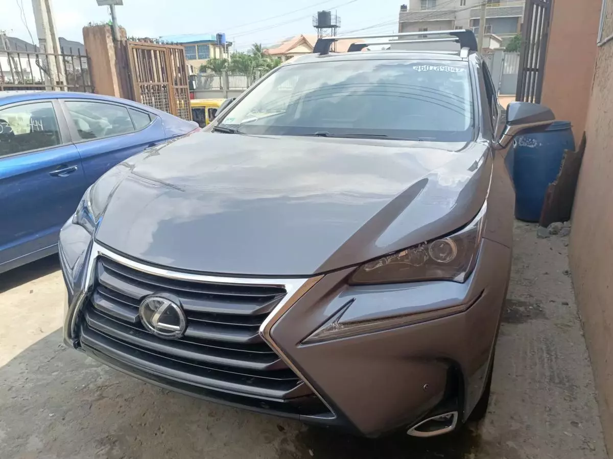 Lexus NX 200   - 2016