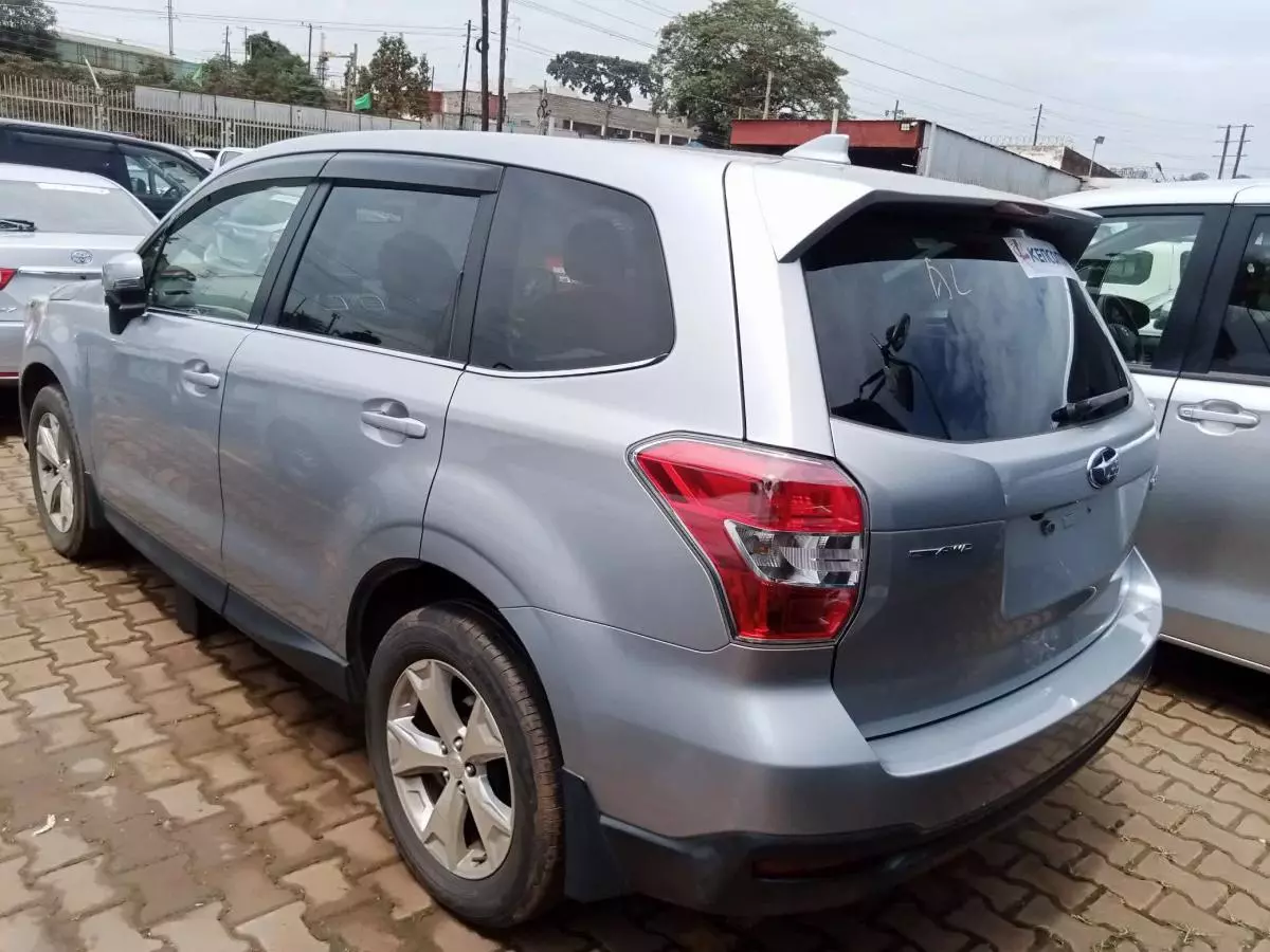 Subaru Forester   - 2015