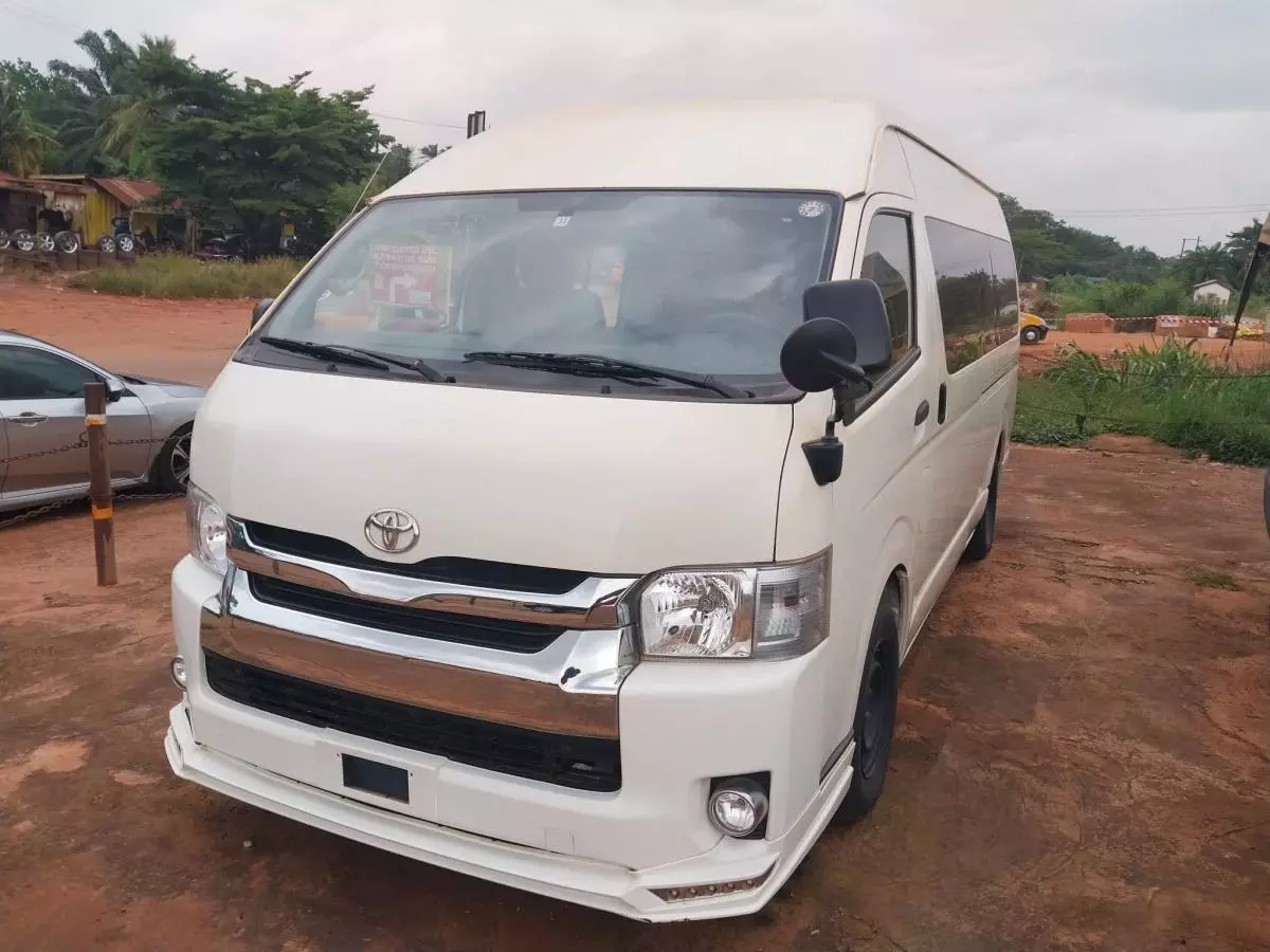 Toyota Hiace (High Roof)   - 2013