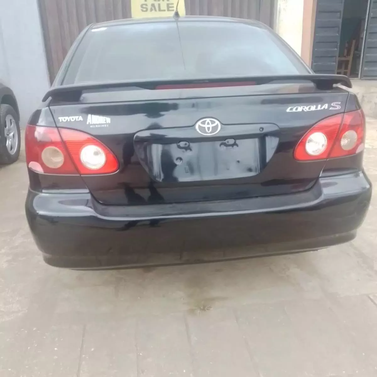 Toyota Corolla   - 2005