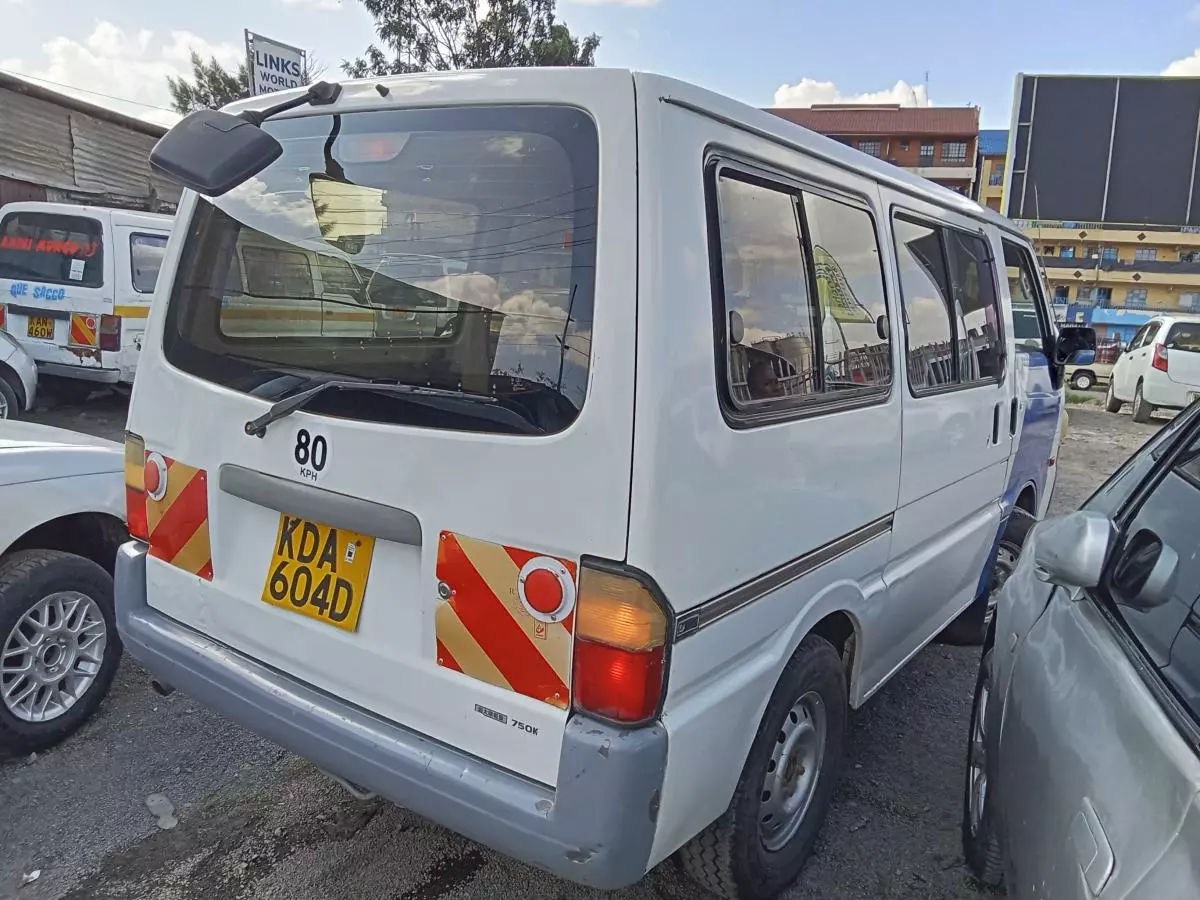 Mazda Bongo   - 2013