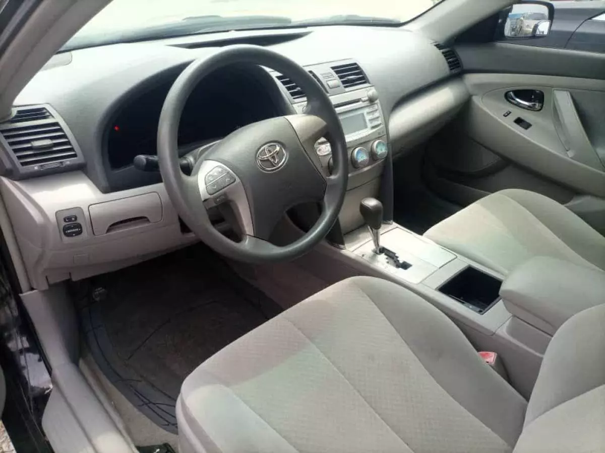 Toyota Camry - 2008