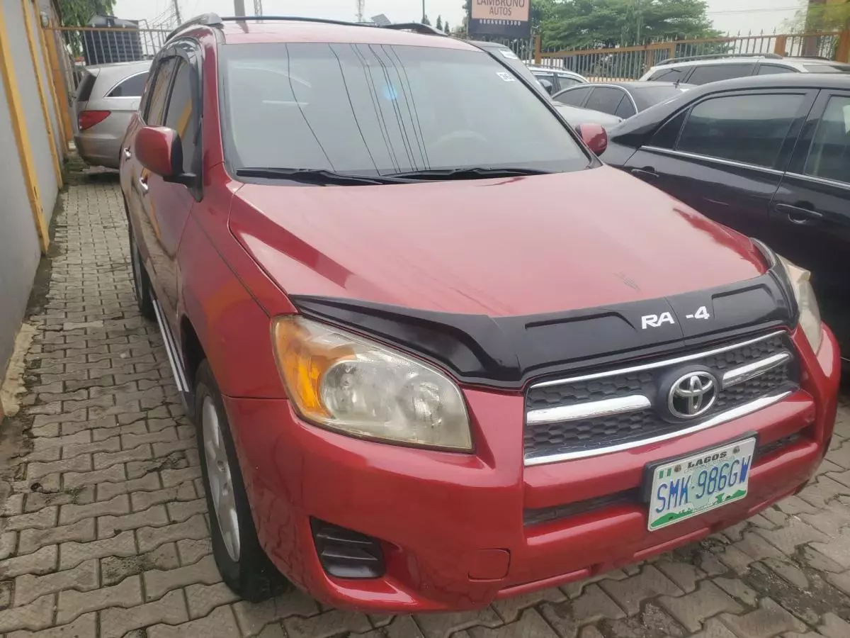 Toyota RAV 4   - 2010