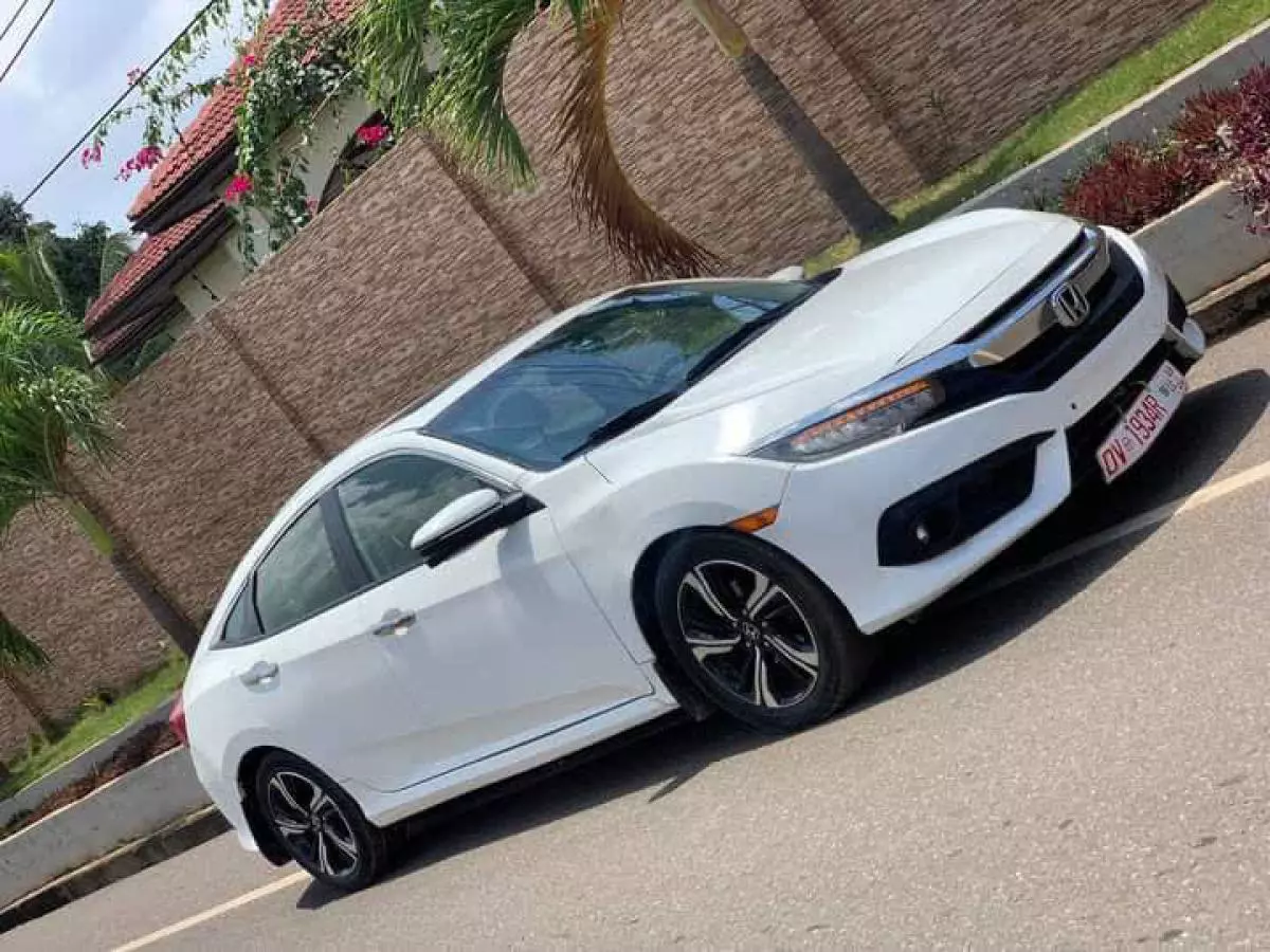 Honda Civic   - 2018