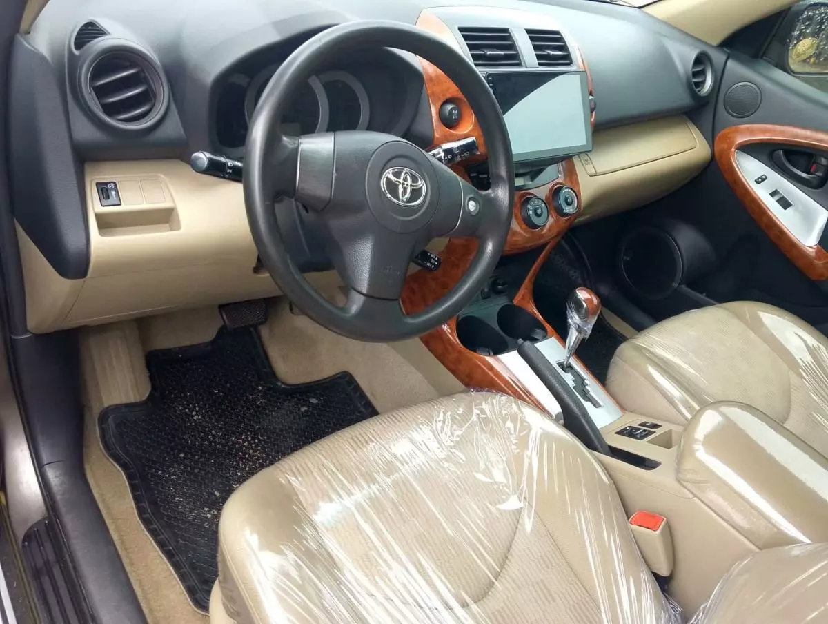 Toyota RAV 4   - 2009