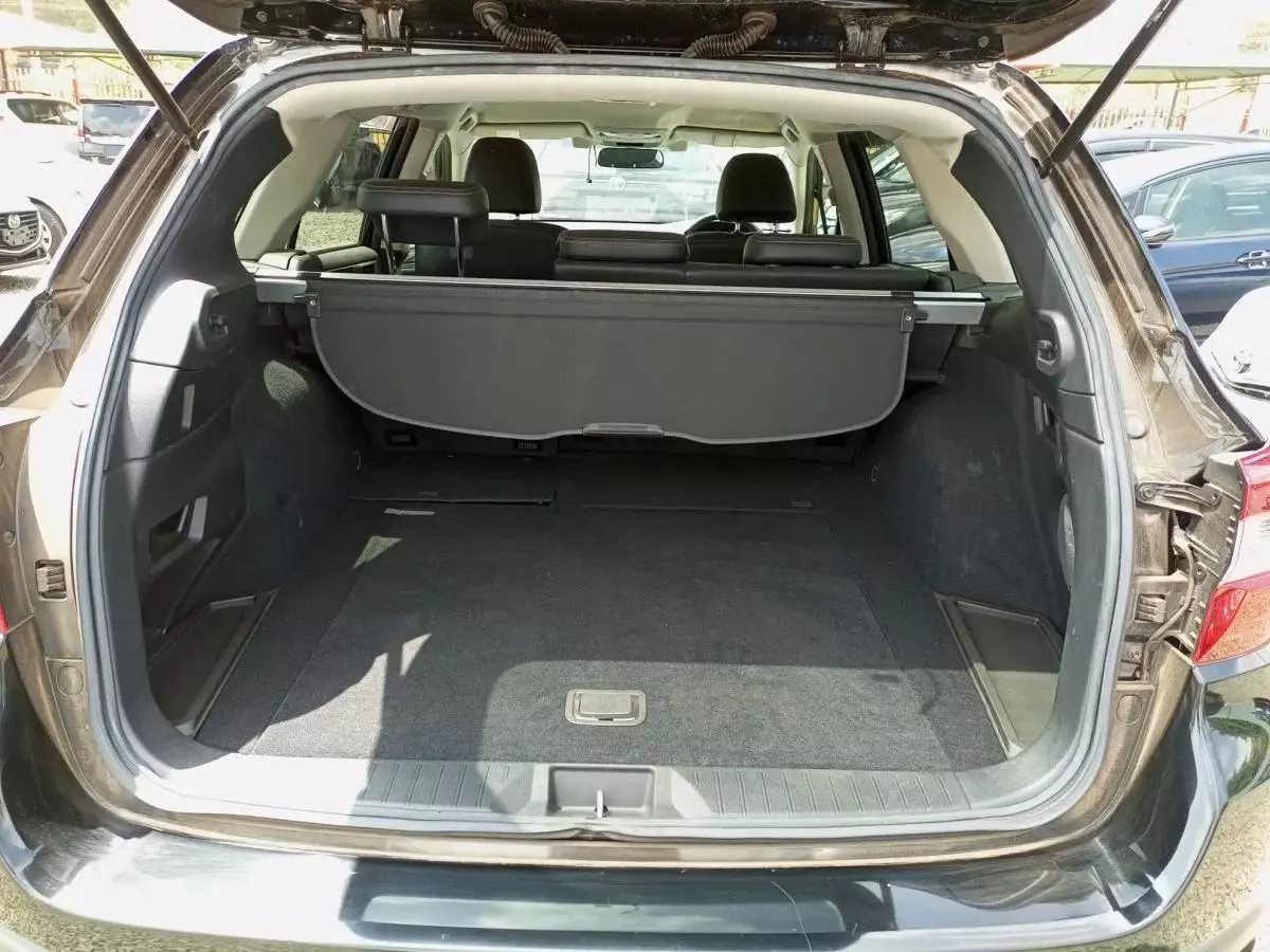 Subaru Outback - 2015