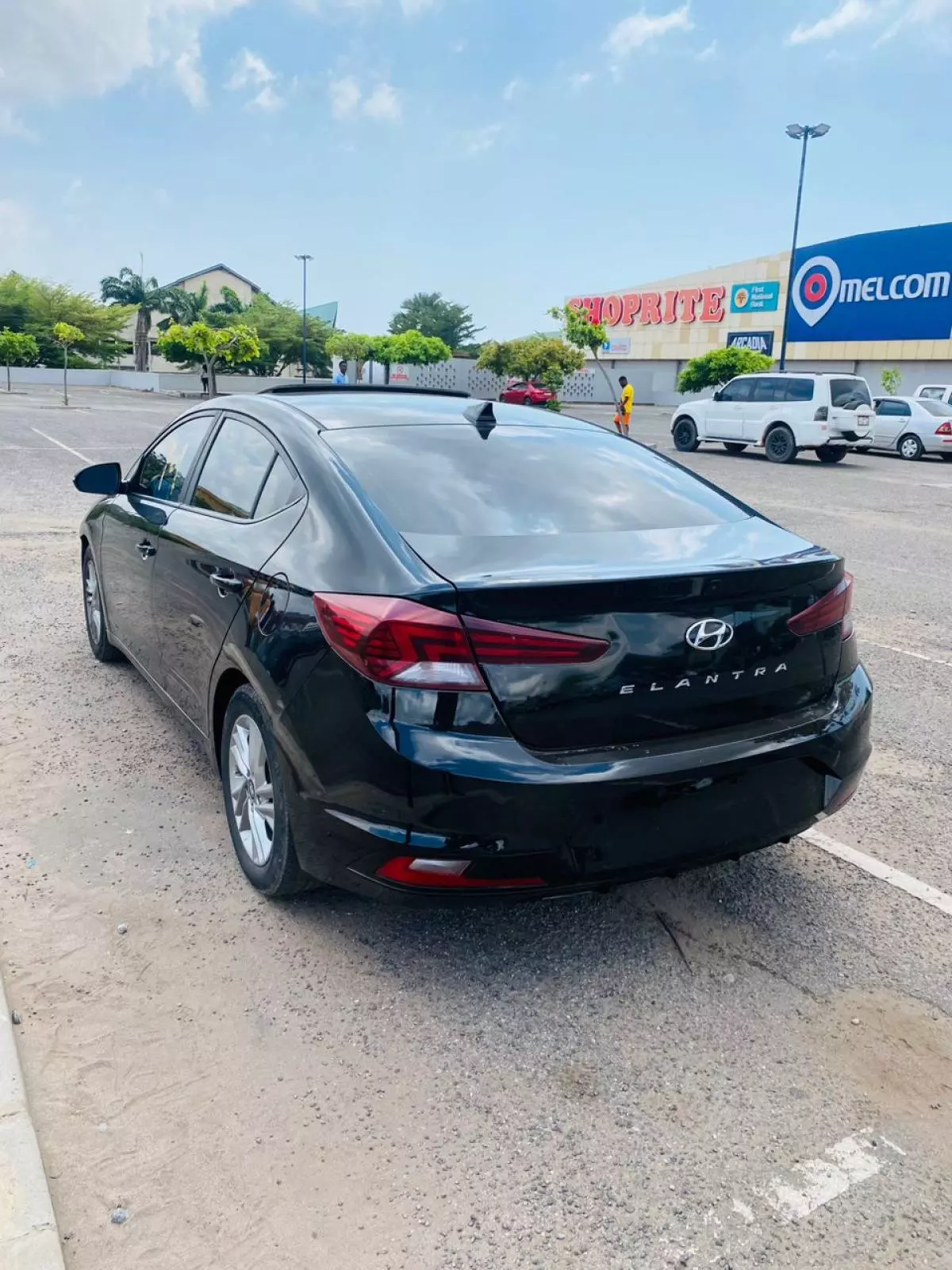 Hyundai Elantra   - 2019