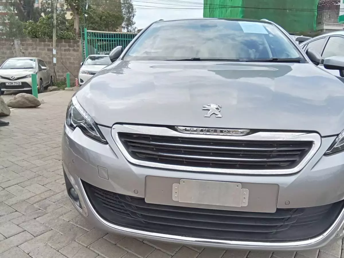 Peugeot 308   - 2016