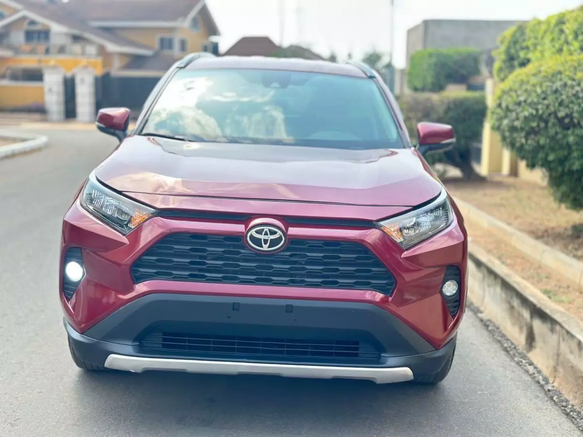 Toyota RAV 4   - 2020