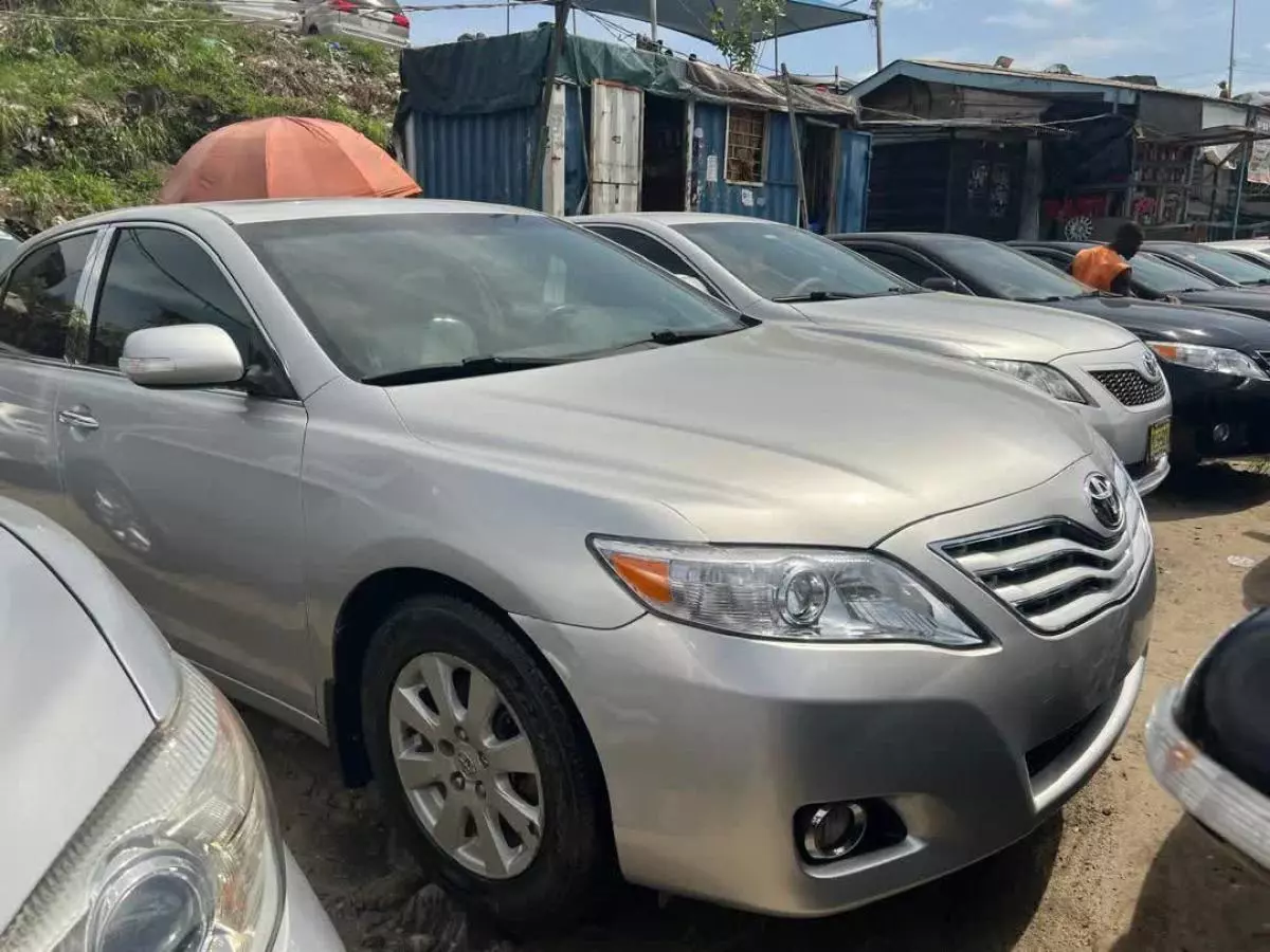 Toyota Camry   - 2007