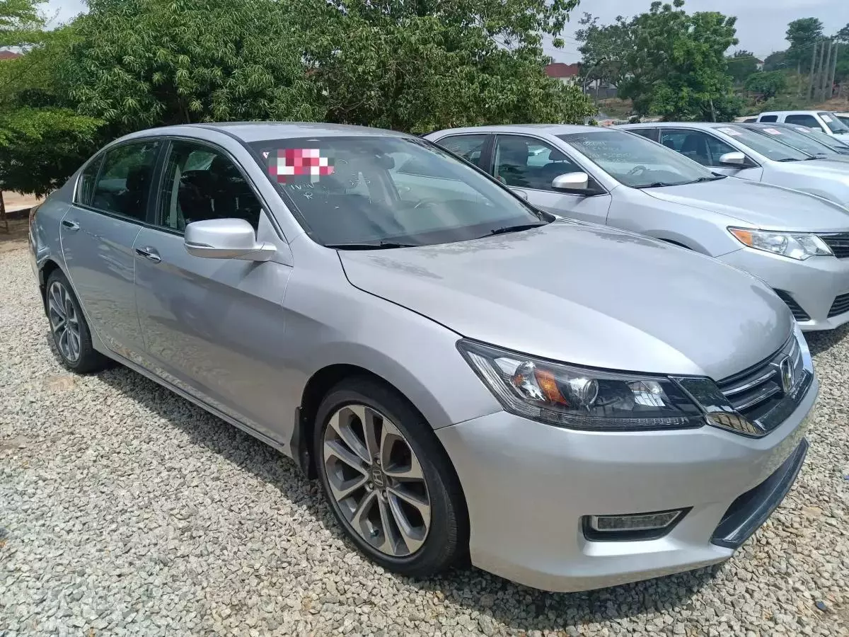 Honda Accord   - 2013