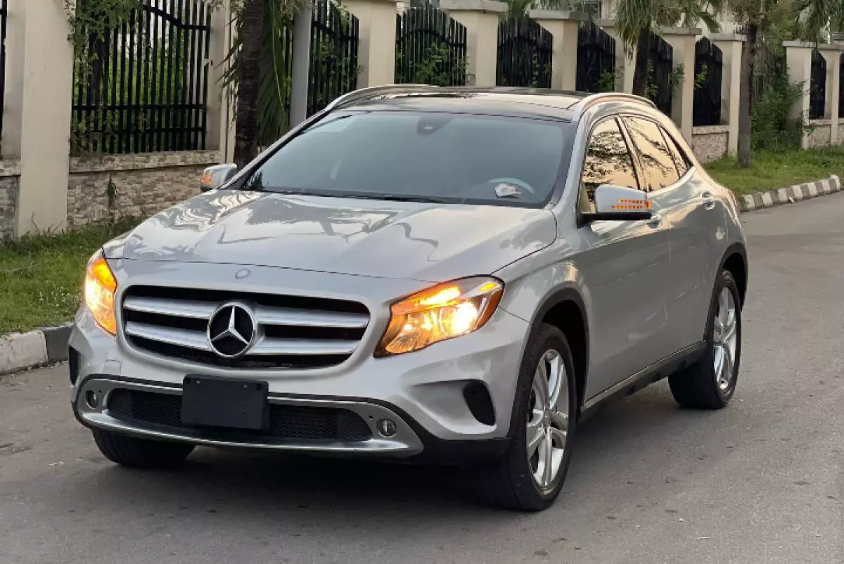 Mercedes-Benz GLA 250   - 2015