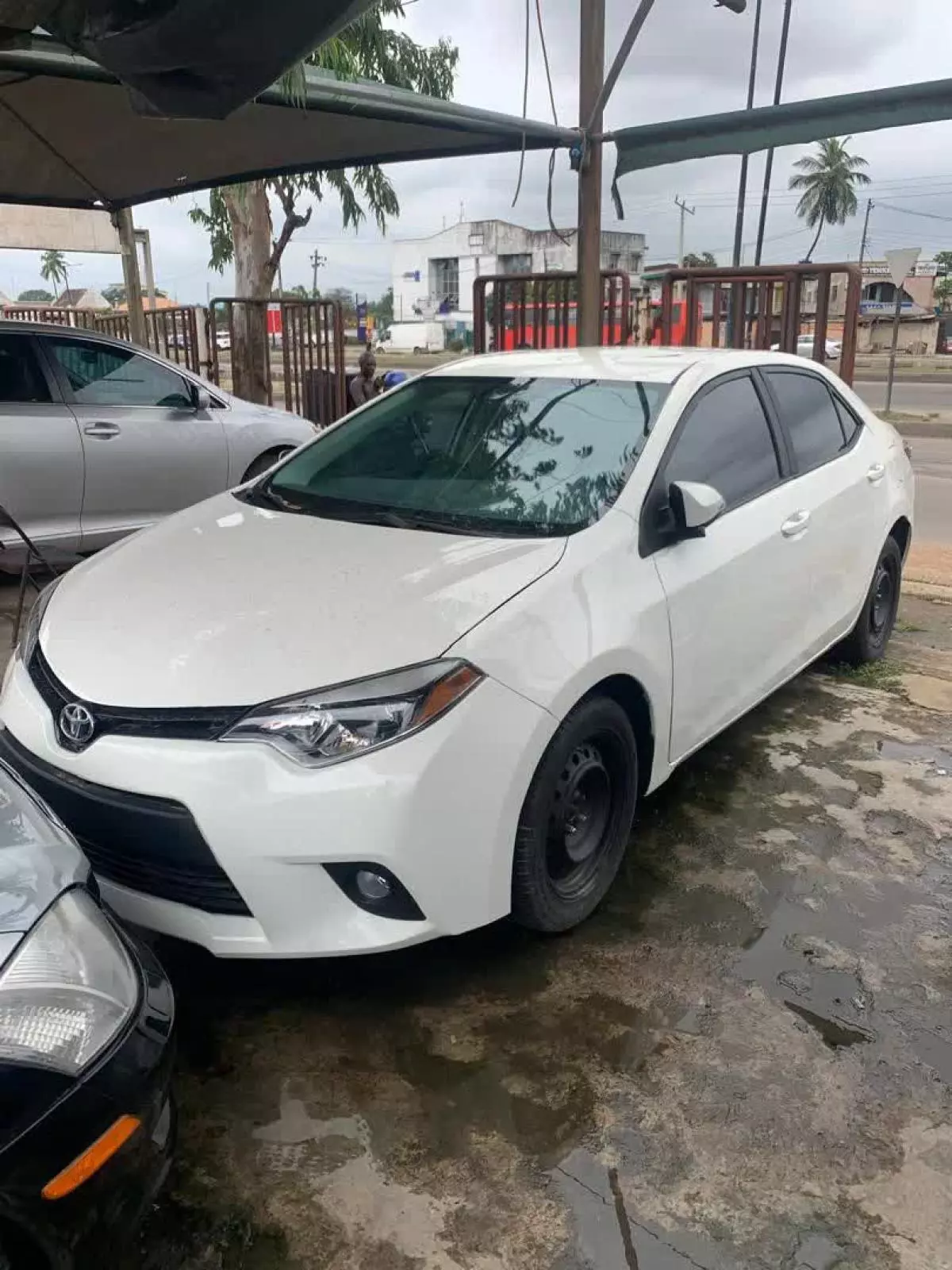 Toyota Corolla   - 2014