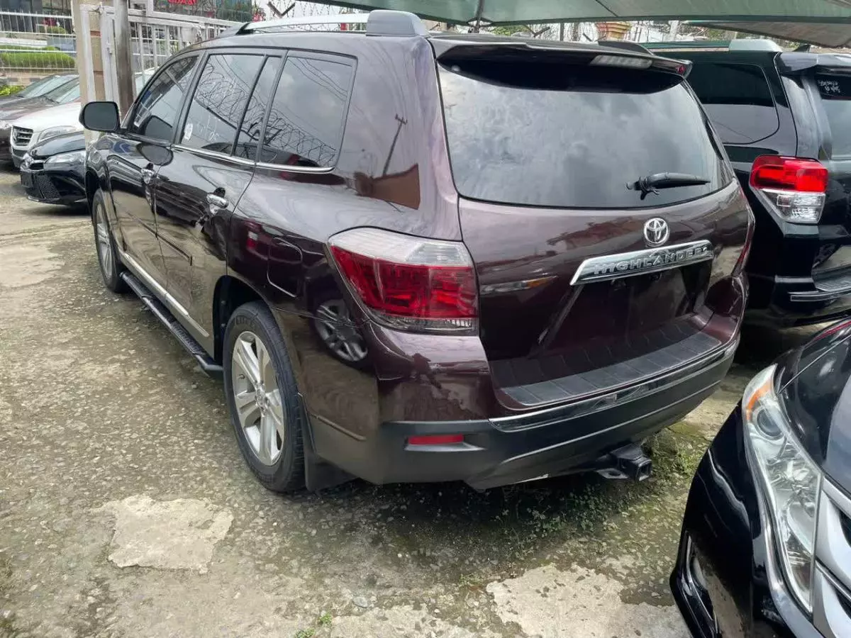 Toyota Highlander - 2013