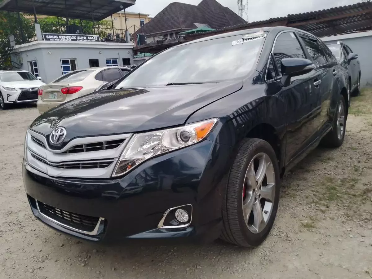 Toyota Venza   - 2013