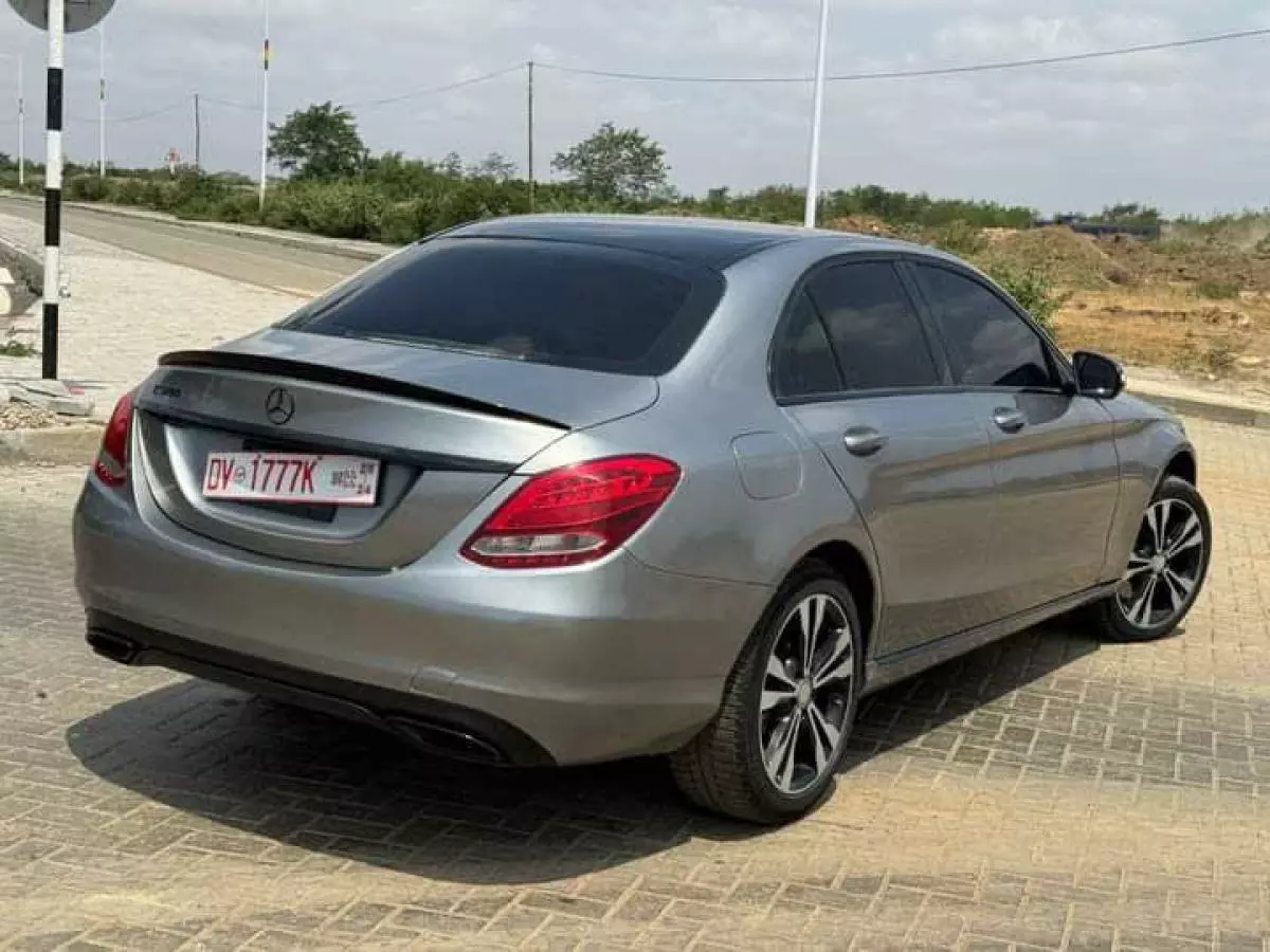 Mercedes-Benz C 300   - 2015