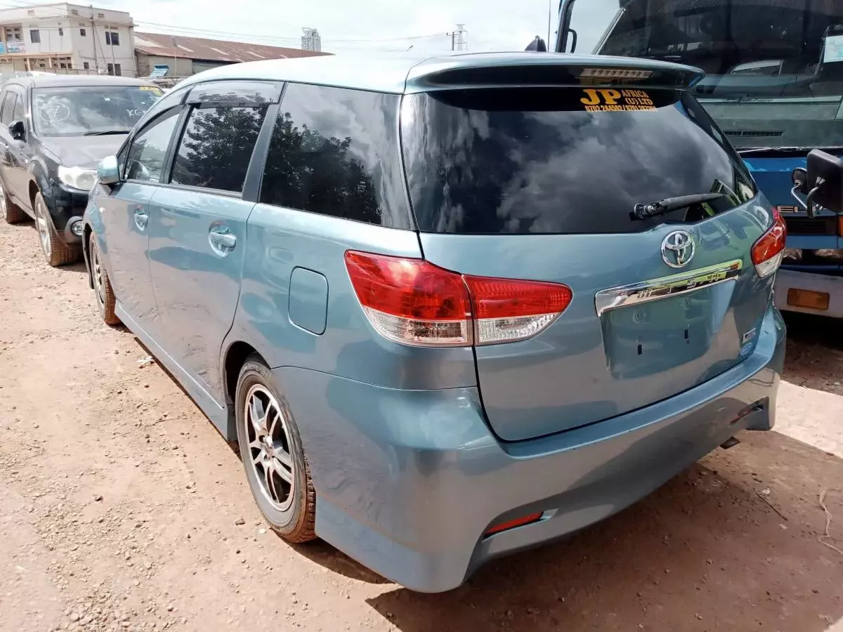 Toyota Wish - 2009