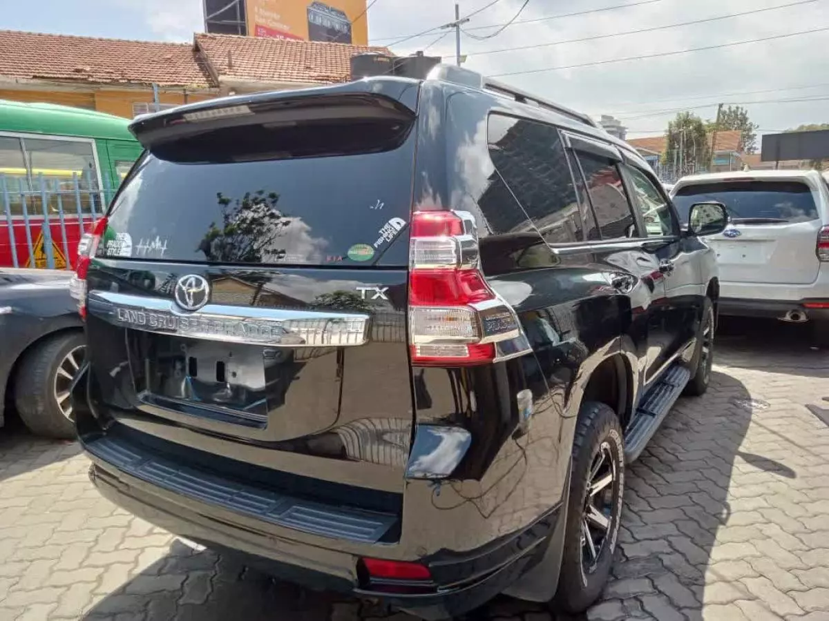 Toyota Landcruiser prado TX   - 2017