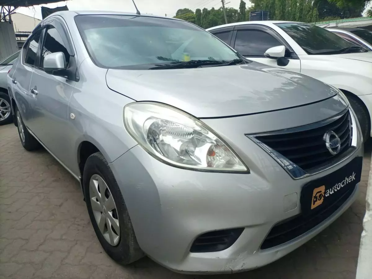 Nissan Latio - 2013