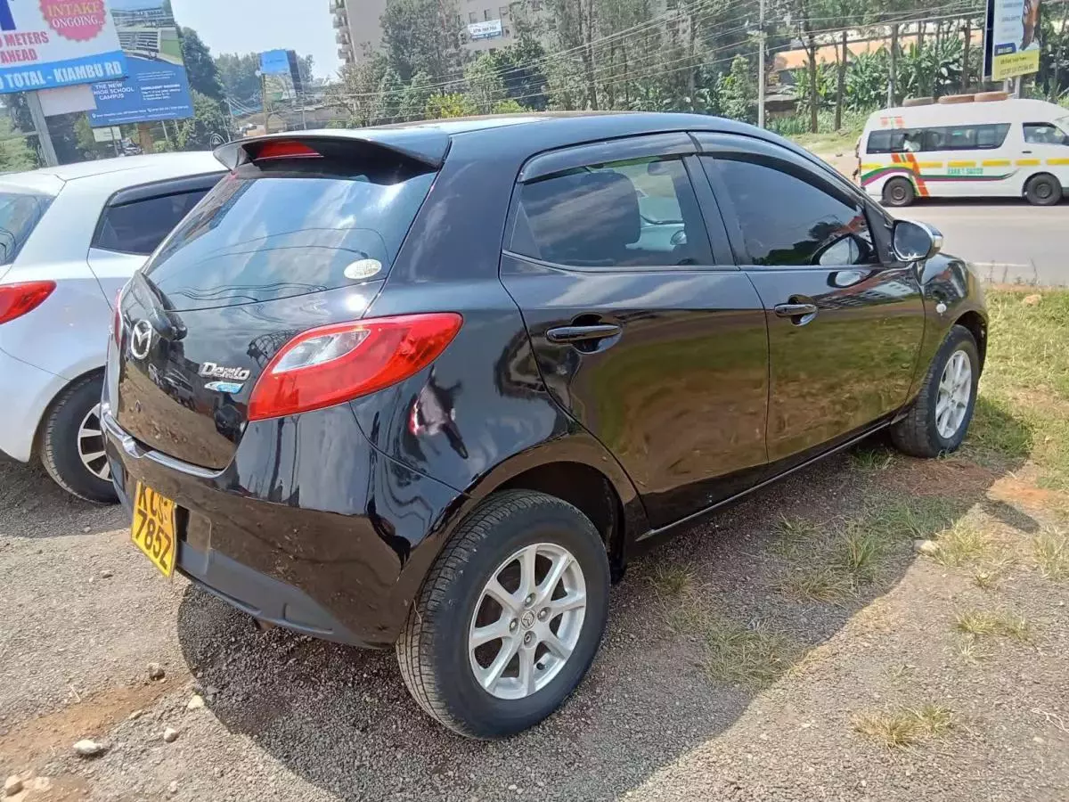 Mazda Demio   - 2011