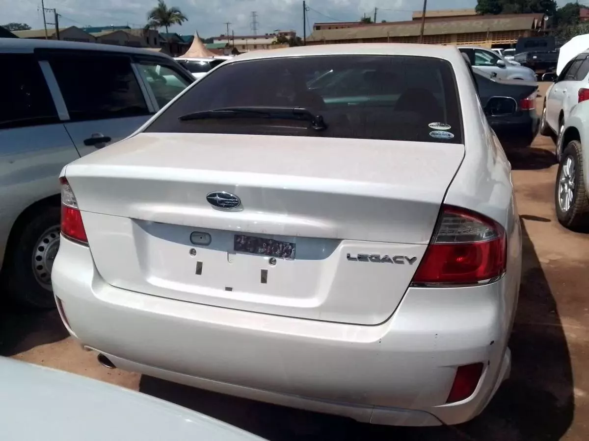 Subaru Legacy   - 2008